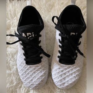 APL TechLoom Phantom W size 5.5